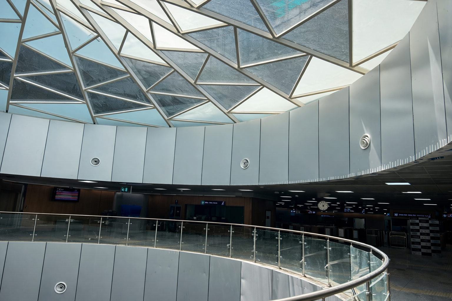 Pune Metro Finishing Works